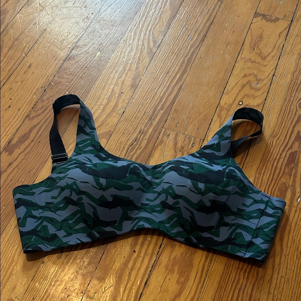Knix Catalyst padded sports bra